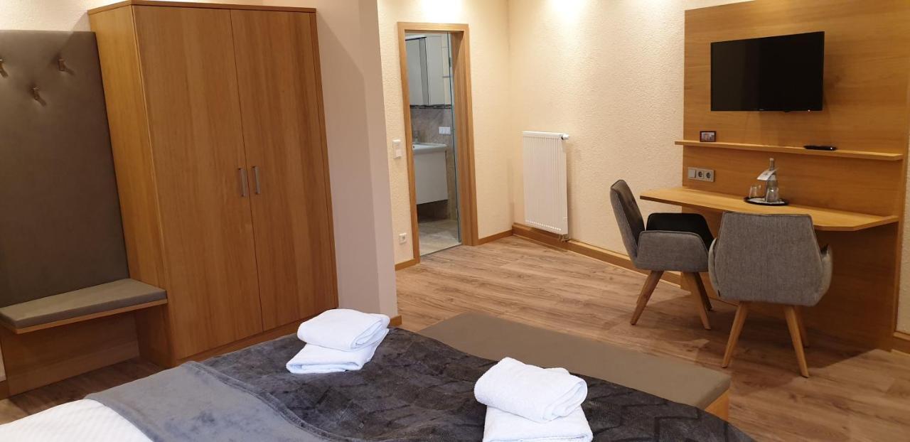 Gasthause Zur Krone Hotel Leimen  Extérieur photo